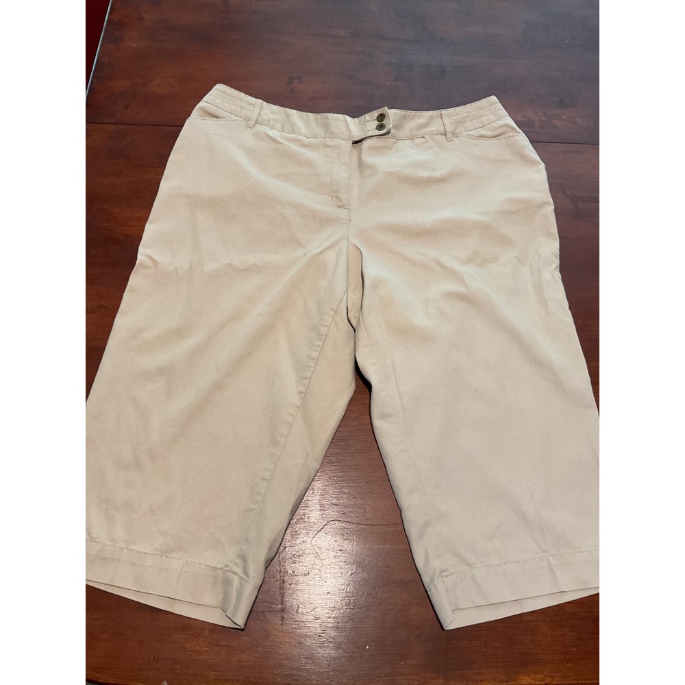 Cato Woman Khaki Capri Pants Size 20W Beige Cotton Blend Straight Leg Crop